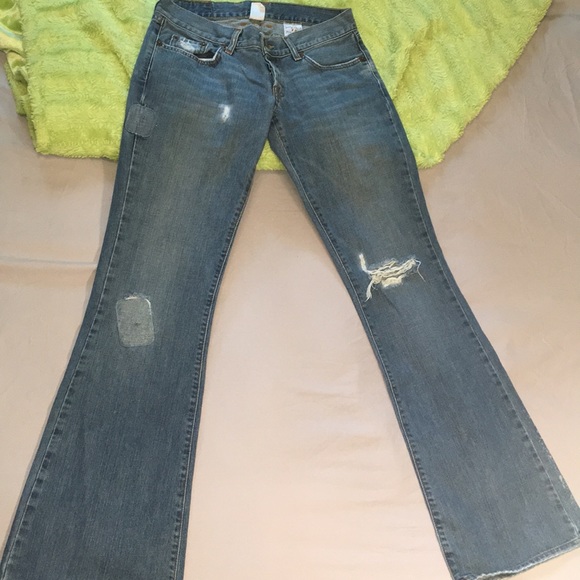 Lucky Brand Size 2 distressed Little Maggie jeans - Picture 2 of 8